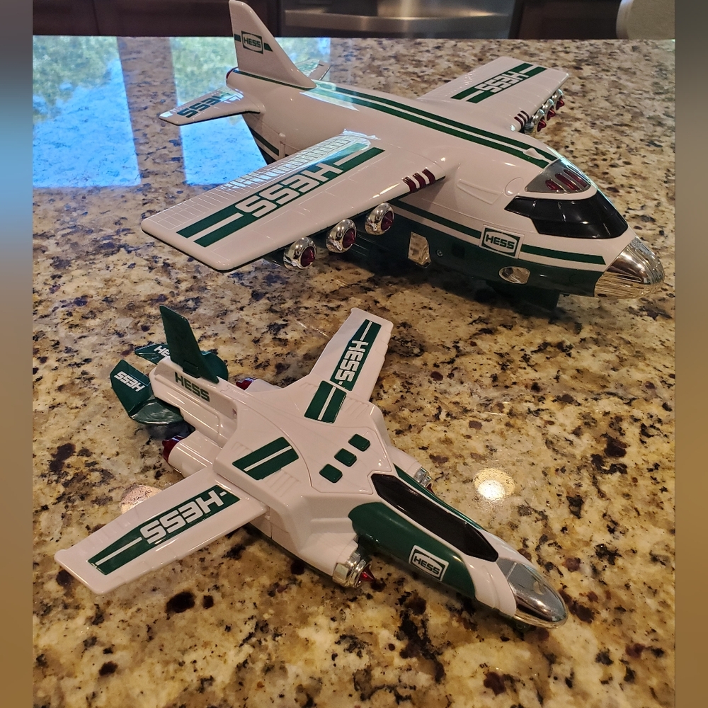 Hess 2021 Cargo Plane & Jet With Box